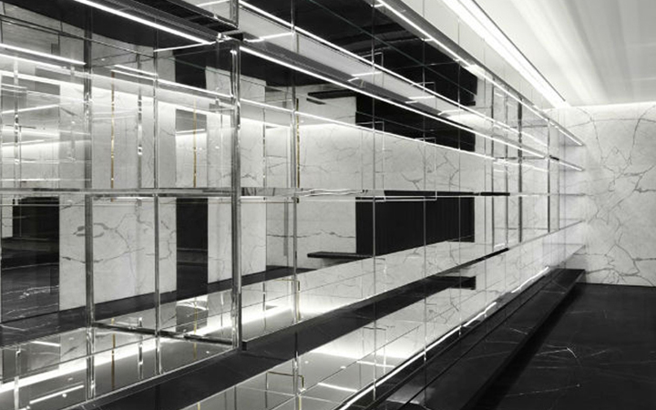 Yves Saint Laurent . Shanghai