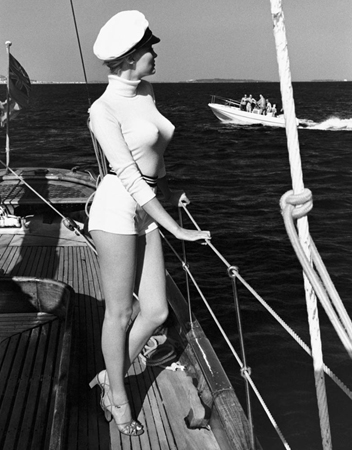 Helmut Newton . White Women . Sleepless Night . Big Nudes