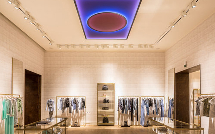 Pinko via Montenapoleone . Milano . studio Steven Scott