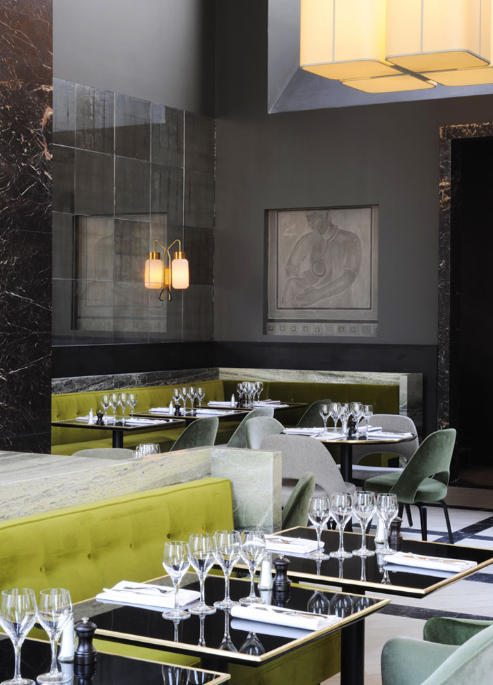 Monsieur Bleu . Palais de Tokyo . Paris . France