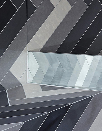 Pulsate installation . Lily Jencks & Nathanael Dorent