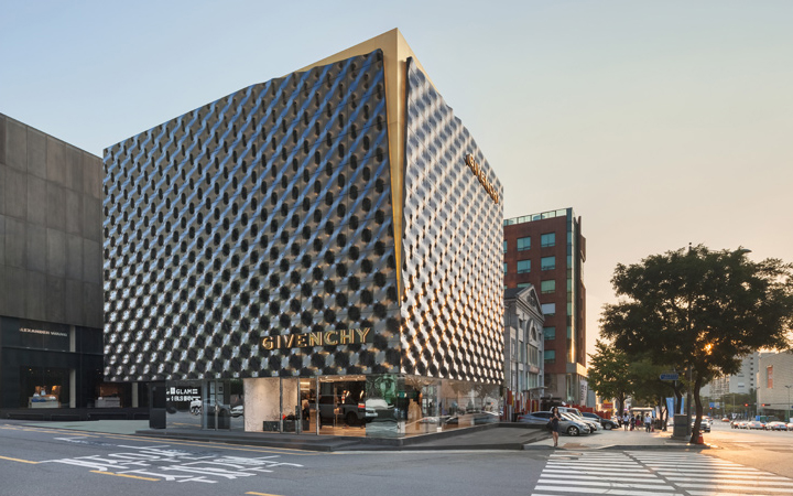 Givenchy . Piuarch . Seoul . Korea