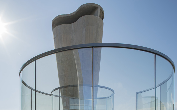 Dan Graham . Two-Nodes . MAMO . Marseille . France