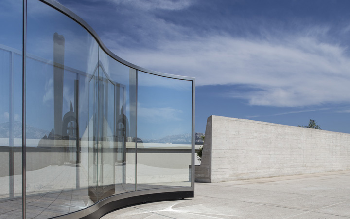 Dan Graham . Two-Nodes . MAMO . Marseille . France