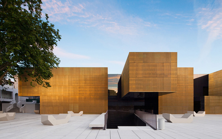 International Centre for the Arts Jose de Guimaraes . Pitagoras Arquitectos