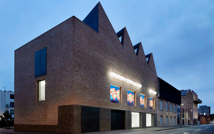 Damien Hirst . Pharmacy 2 . London