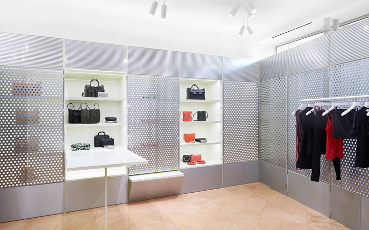 Paco Rabanne . Paris