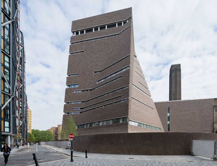 TATE modern . Herzog & Meuron . London