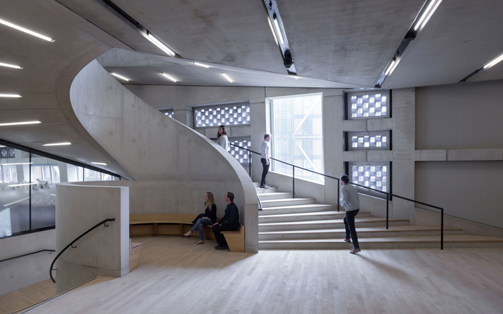 TATE modern . Herzog & Meuron . London
