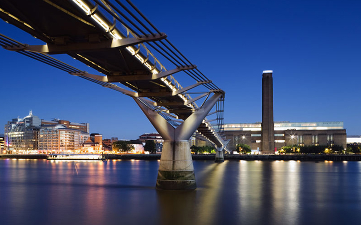 TATE modern . Herzog & Meuron . London